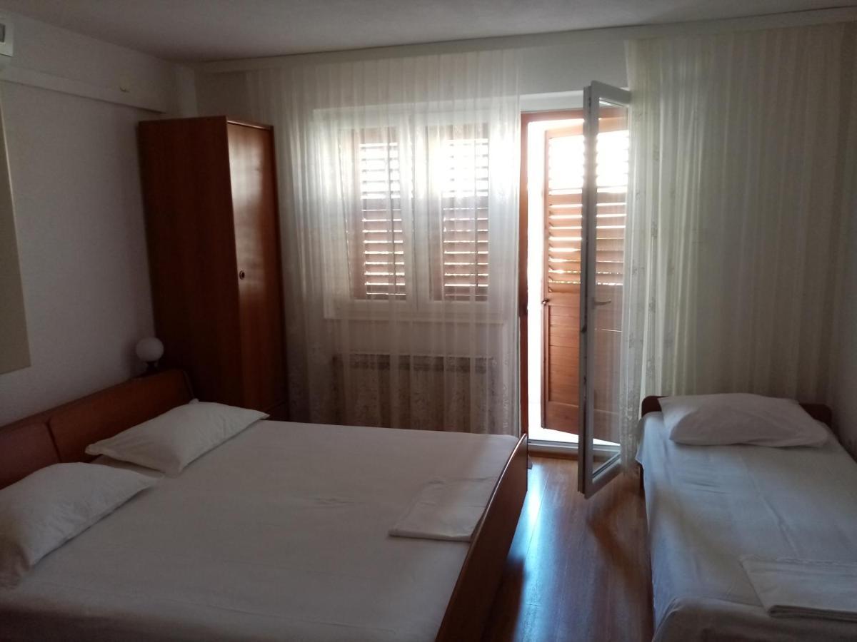 Apartments Iva Baska Voda Ngoại thất bức ảnh